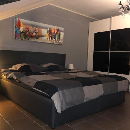Ferienwohnung Sky Night Loft Düren - Eifel Exterior foto